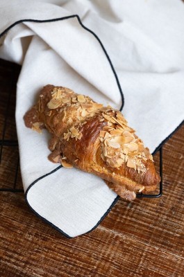 Croissant aux amandes
