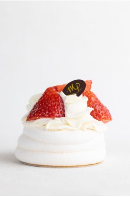 Pavlova fraise-chantilly